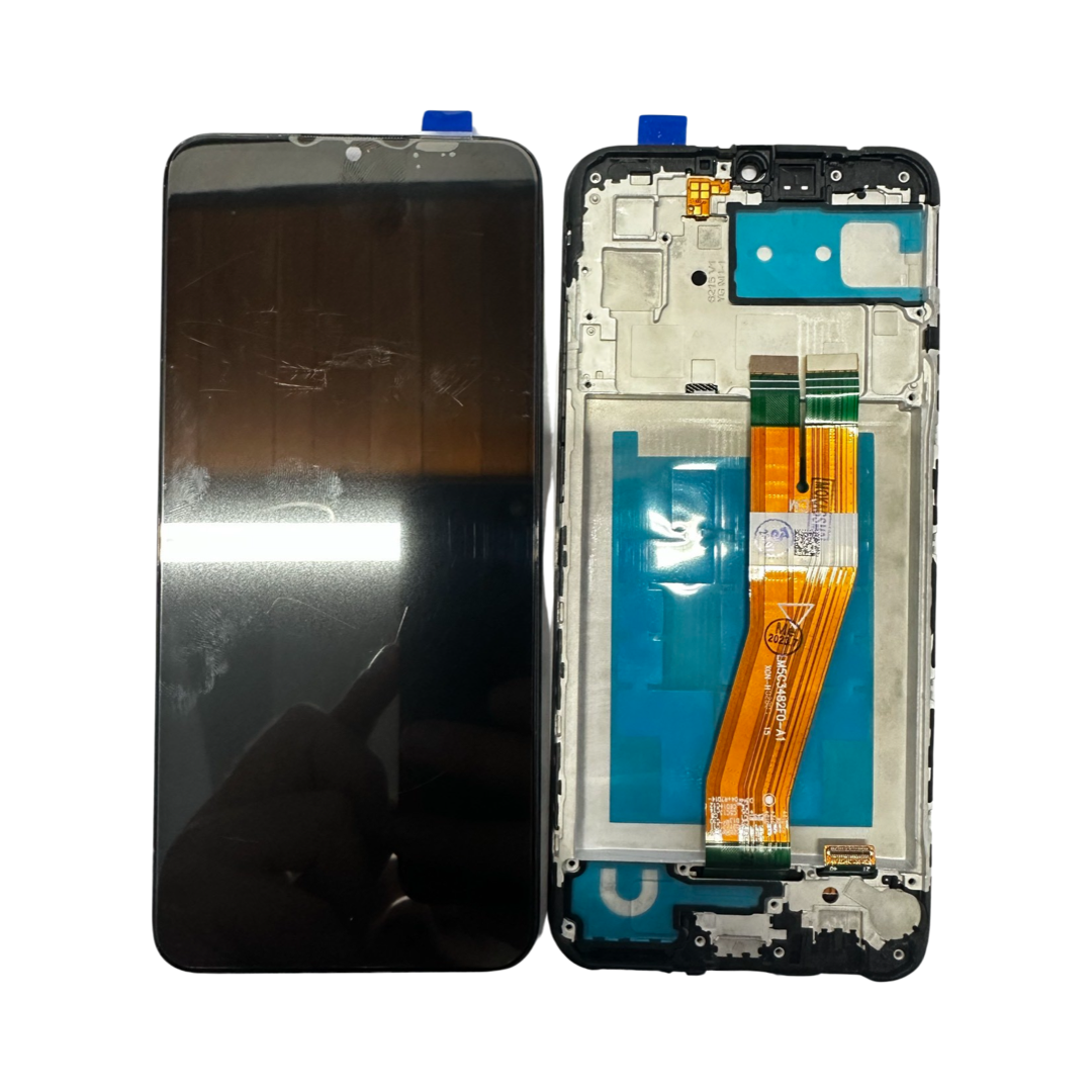 Display Samsung Galaxy A03 A035 A035 F / M 162.2MM Cu Rama , compatibil
